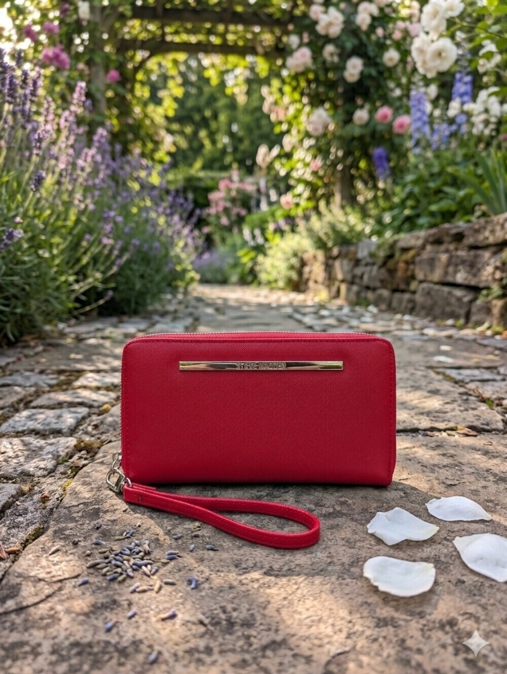 Steve Madden Zip Around Wallet Wristlet Red Clutch Bag Bzippy (EUC)